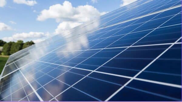 Solaranlage (c) torstensimon von Pixabay Solaranlage