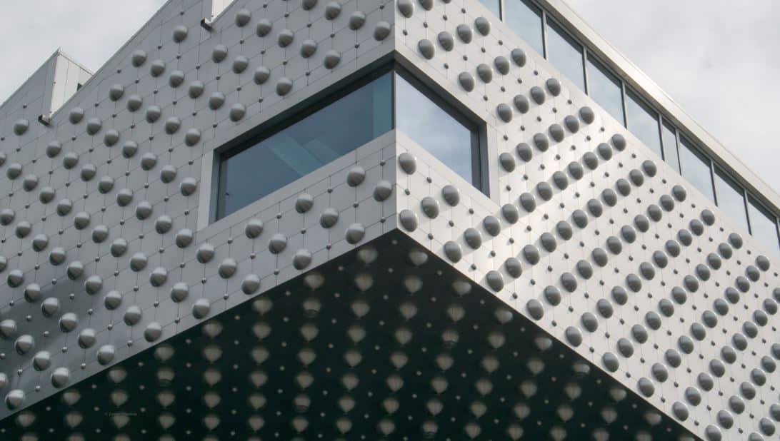 Leichtbau-Fassade (c) Canva, Pixabay Leichtbaufassade