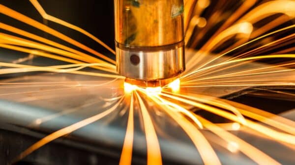 Punktschweißgerät in Aktion