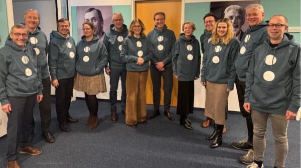 Vertreter der WiD-Gesellschafter in WiD-Hoodies