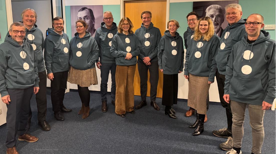 Vertreter der WiD-Gesellschafter in WiD-Hoodies